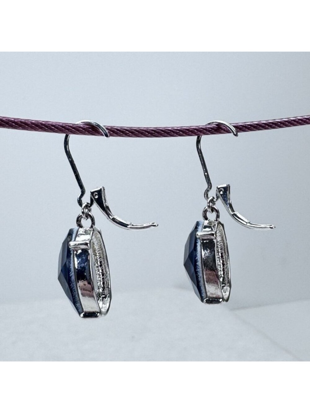 Napier Oval Faceted Blue Gem Leverback Drop Earrings 1.5" Silver-Tone Setting - Picture 6 of 9